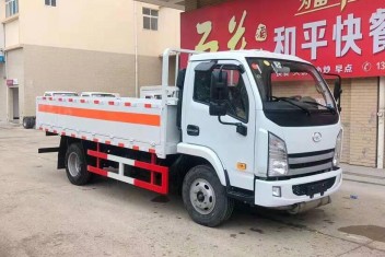 【安全达标】跃进X100气瓶运输车【货厢4.18米 蓝牌】